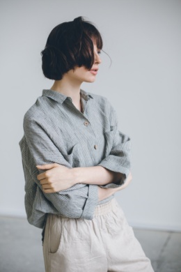 Linenfox model in grey stripe linen oversized shirt