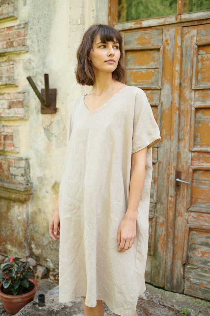 One size summer dress made of linen