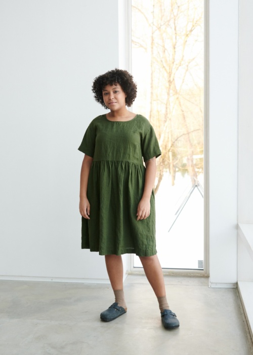 Comfortable linen dress with pockets