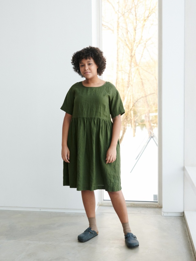 Comfortable linen dress with pockets