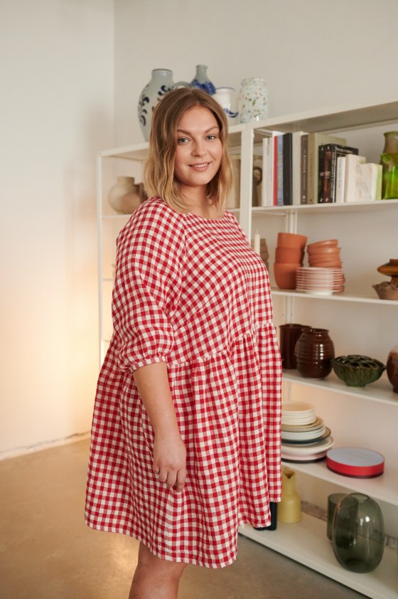 A-line linen dress in red gingham color