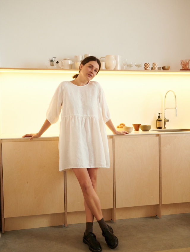 Comfortable and oversize white linen dress