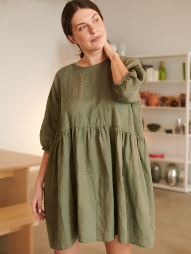 Free movement linen dress wearing by lady