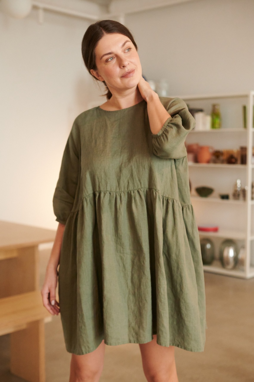 Free movement linen dress wearing by lady