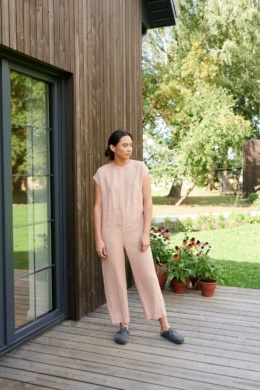 Backyard jumpsuit straight cut design and short sleeves