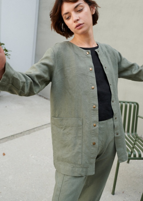 Model wearing pine green color linen clothes