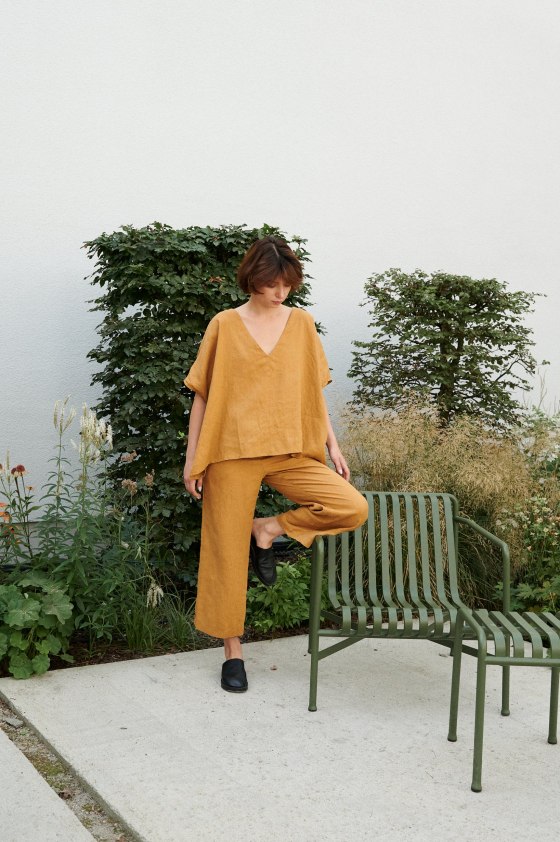 A one-size-fits-all camel linen top and cropped linen trousers outfit