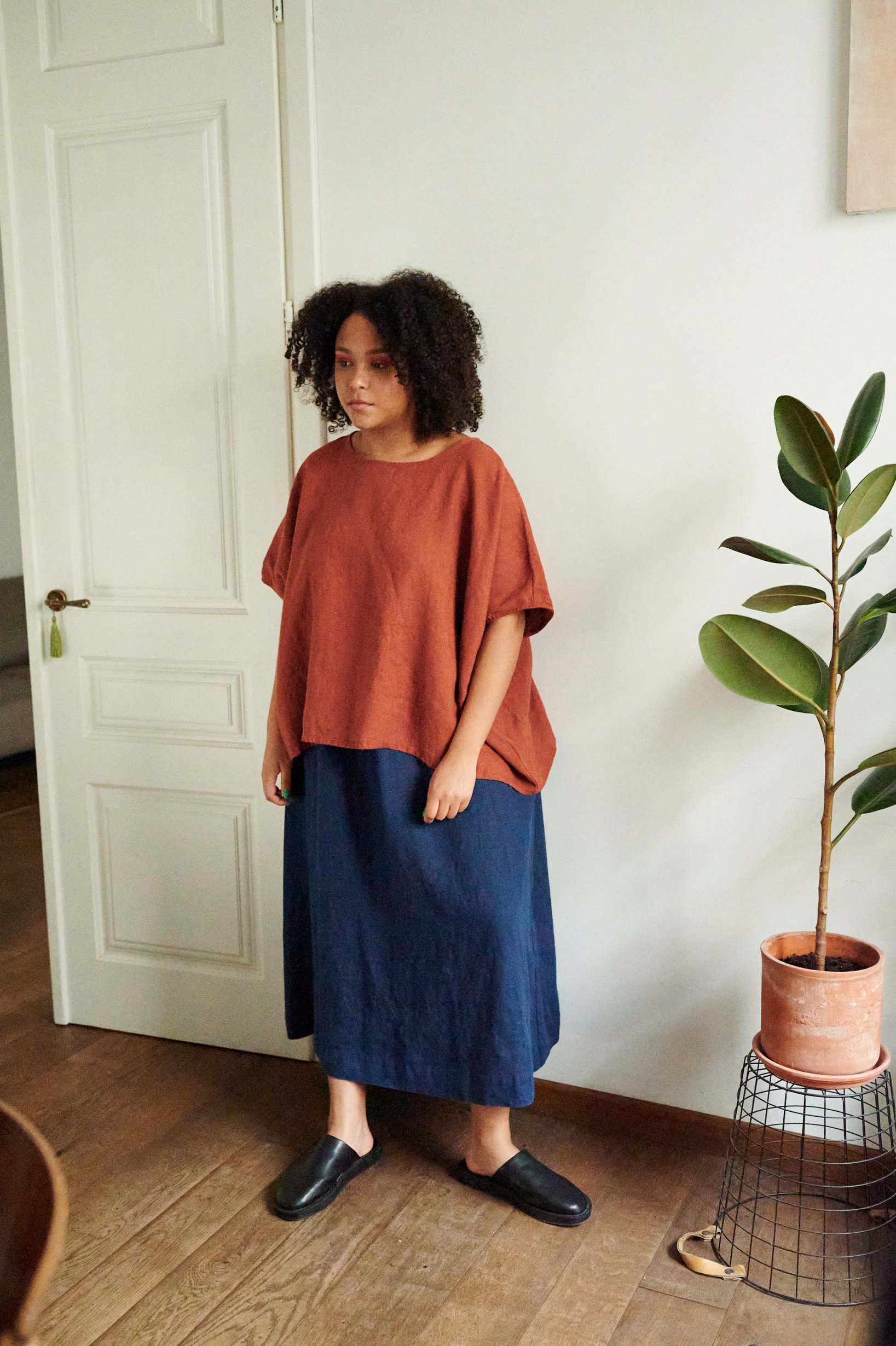 A one-size-fits-all linen top paired with a long flowy linen skirt