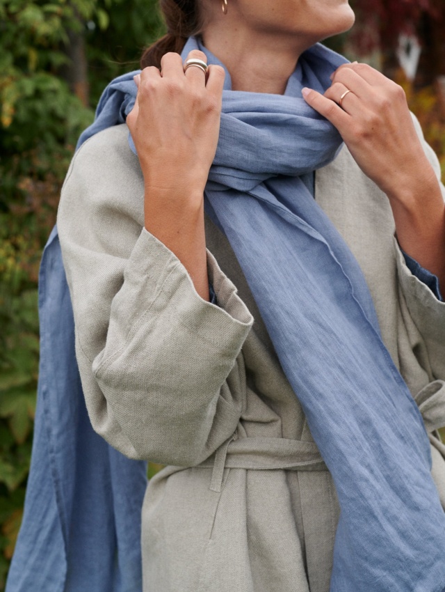 Blue linen scarf details