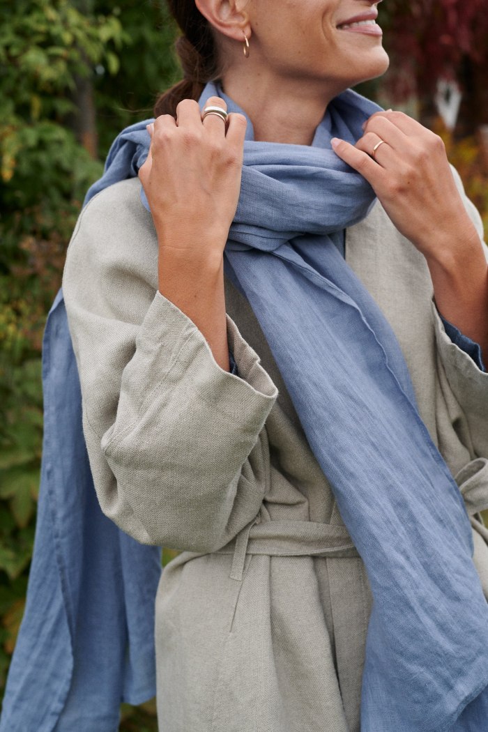 Blue linen scarf details