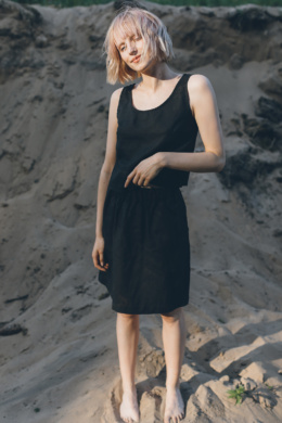 Stylish black plain linen mini skirt