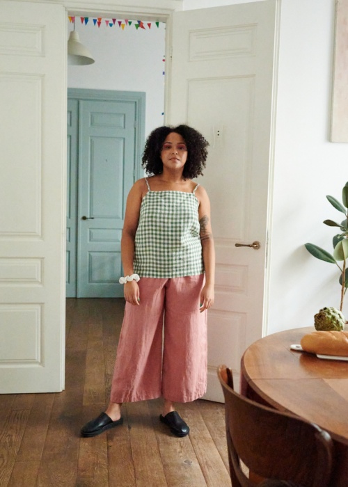 Red gingham wide-leg cropped linen pants and a green gingham linen summer top outfit