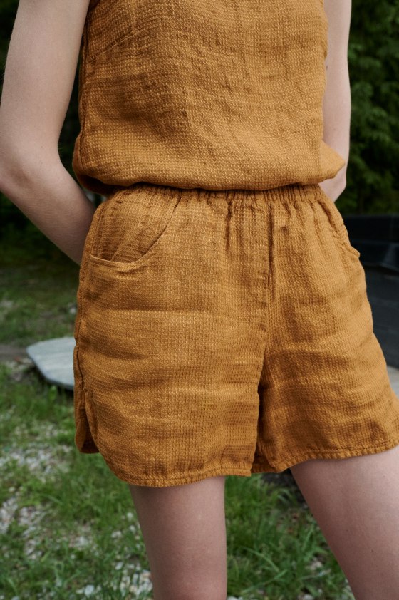 Wide leg waffle linen shorts with pockets and an elasticated waistband