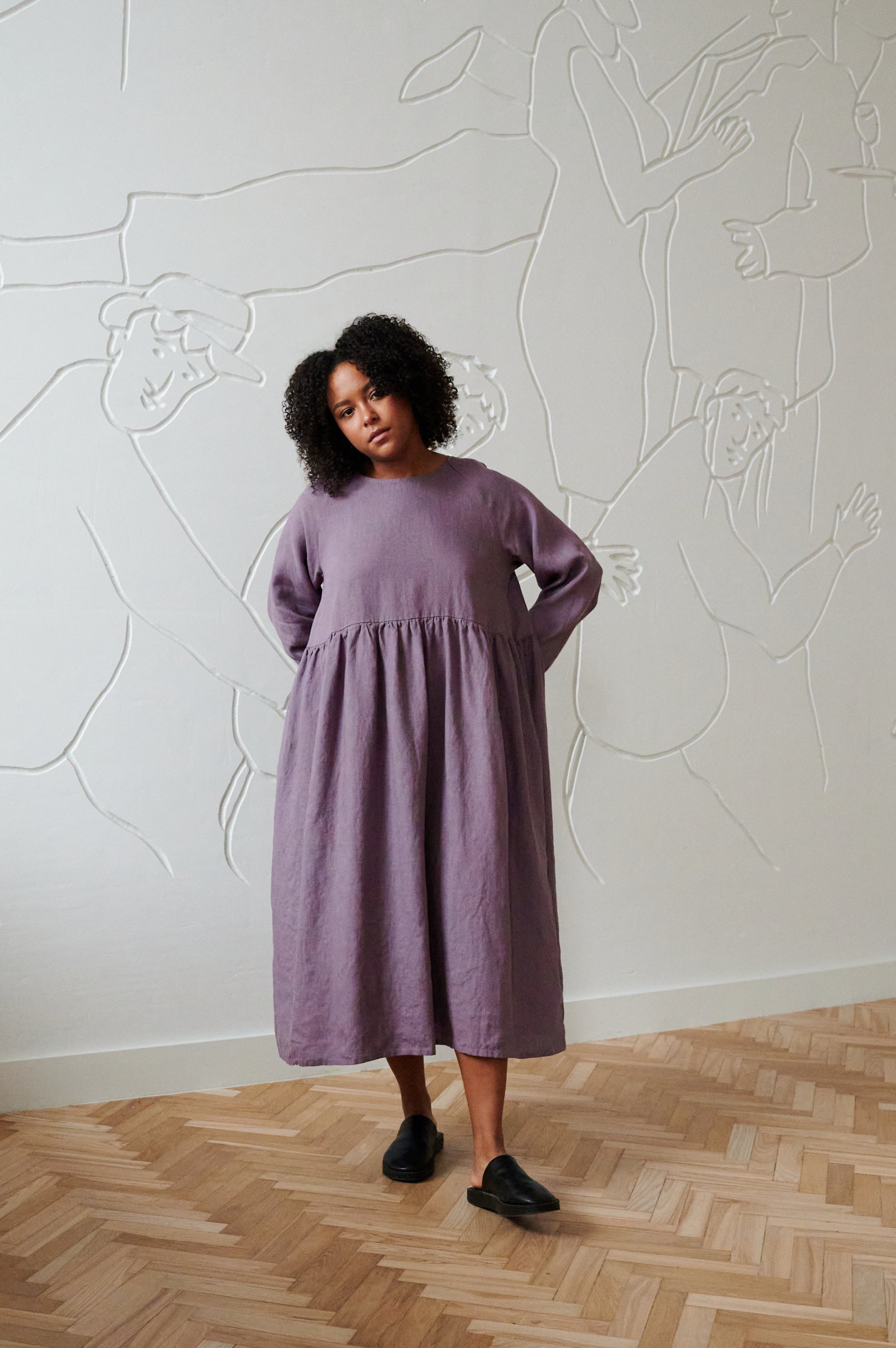 Stone washed linen dress in purple color