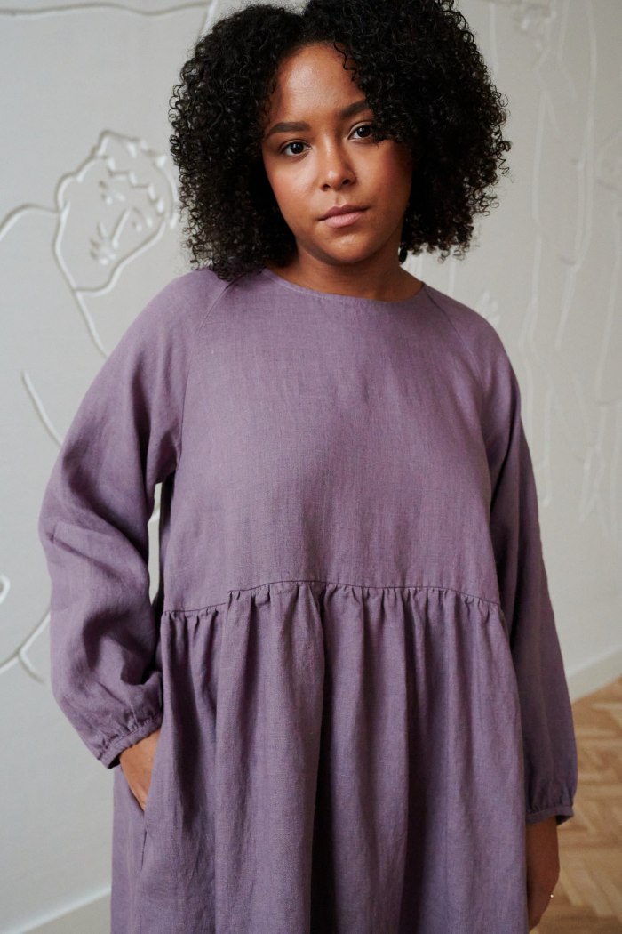 High-waist bodice linen dress in purple color