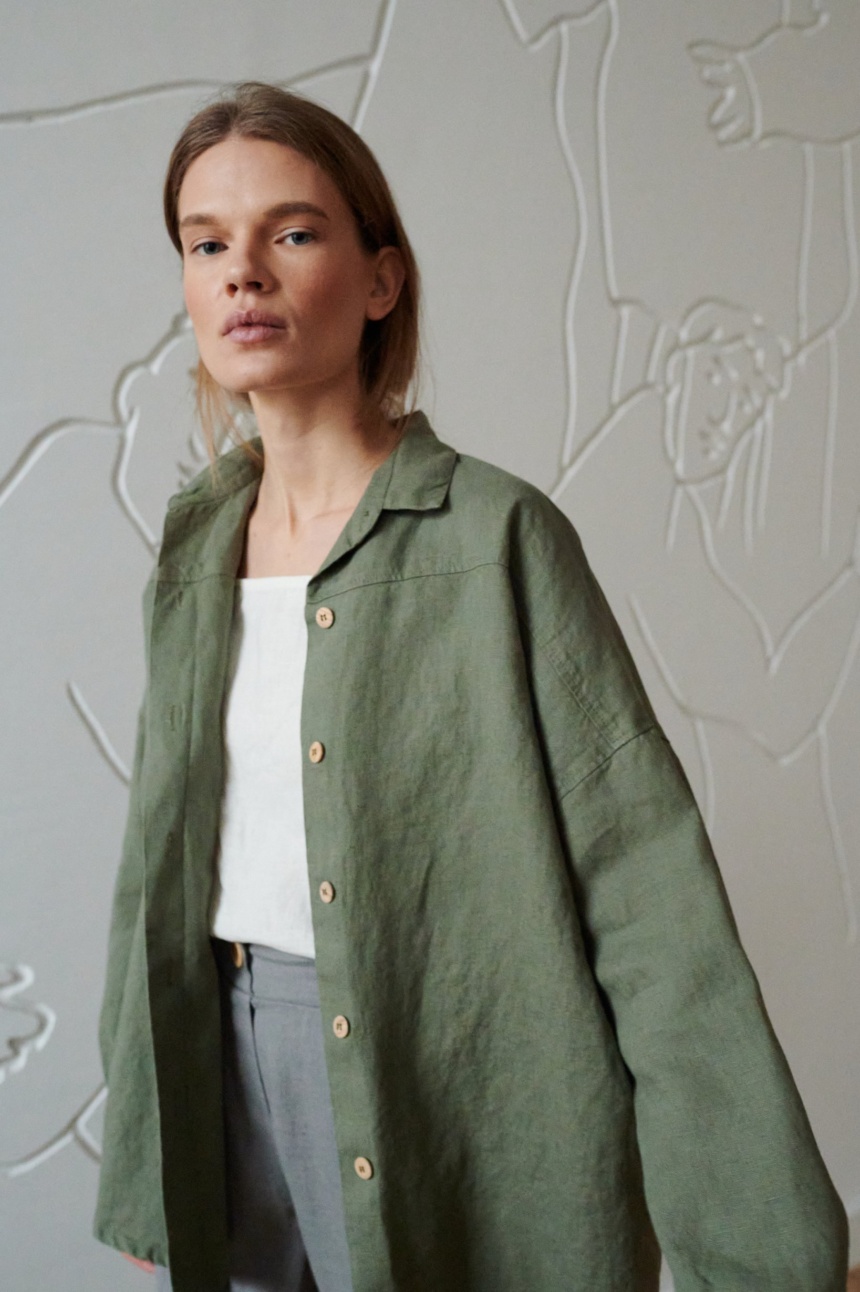 minimal linen shirt in pine green color