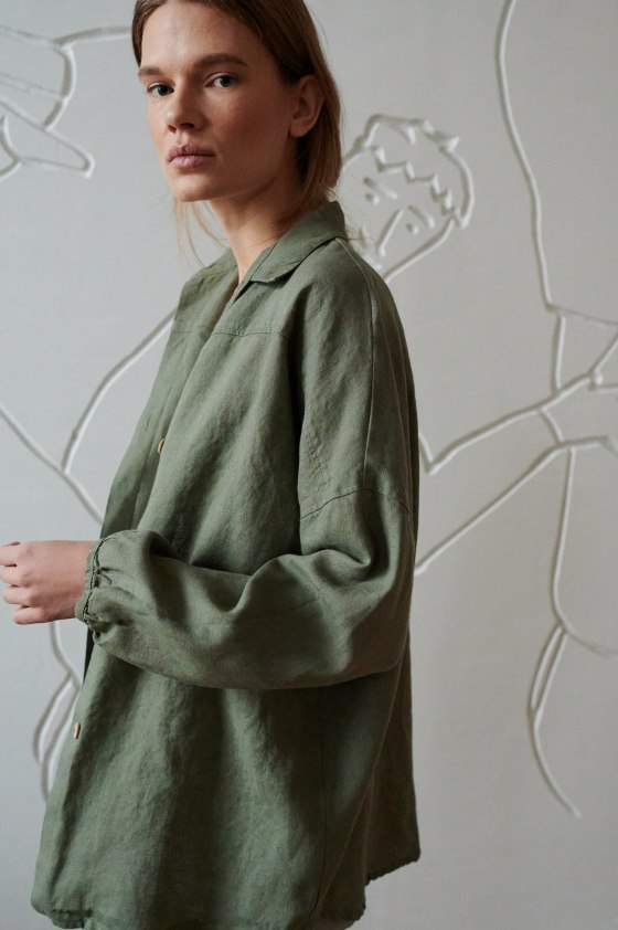 stone washed linen shirt in green color