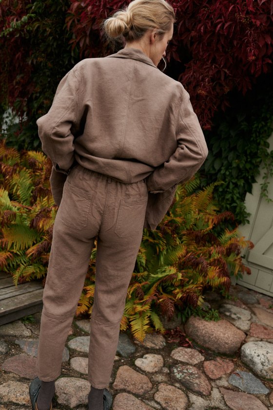 Cacao heavy linen jacket and utility linen pants with an elasticated waistband and back pockets
