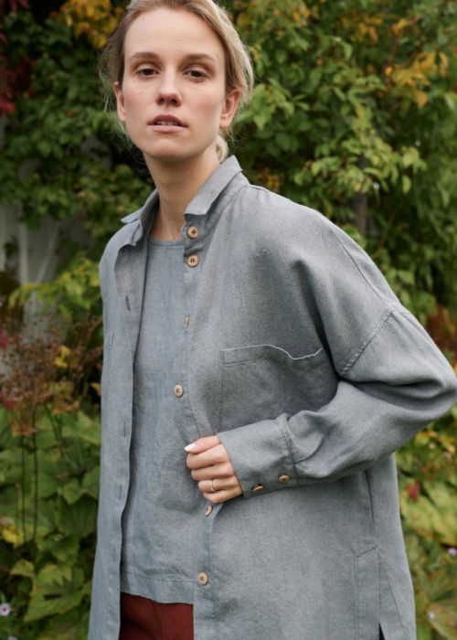 Linenfox model in grey linen wool blend button down
