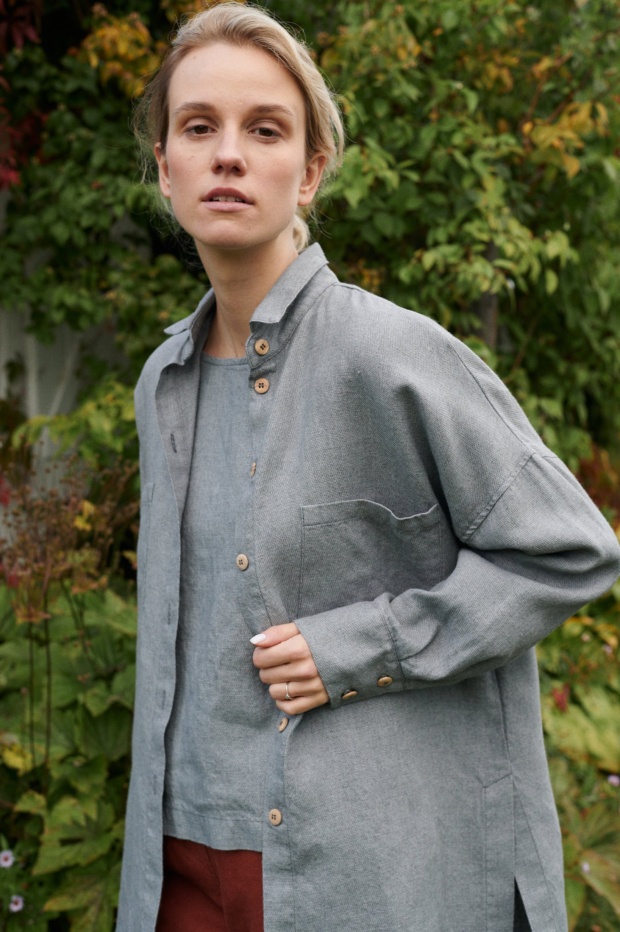 Linenfox model in grey linen wool blend button down