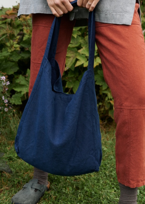 Single handle blue heavy linen bag