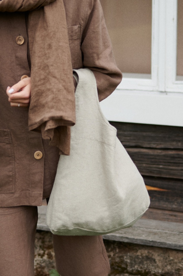 Handbag from heavy linen in natural grey color