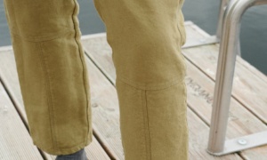 Heavy linen pants inspired by working clothes