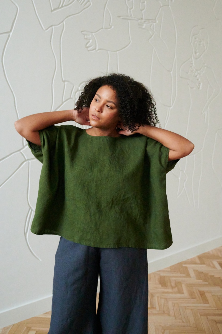 Kimono style linen top in forest green color