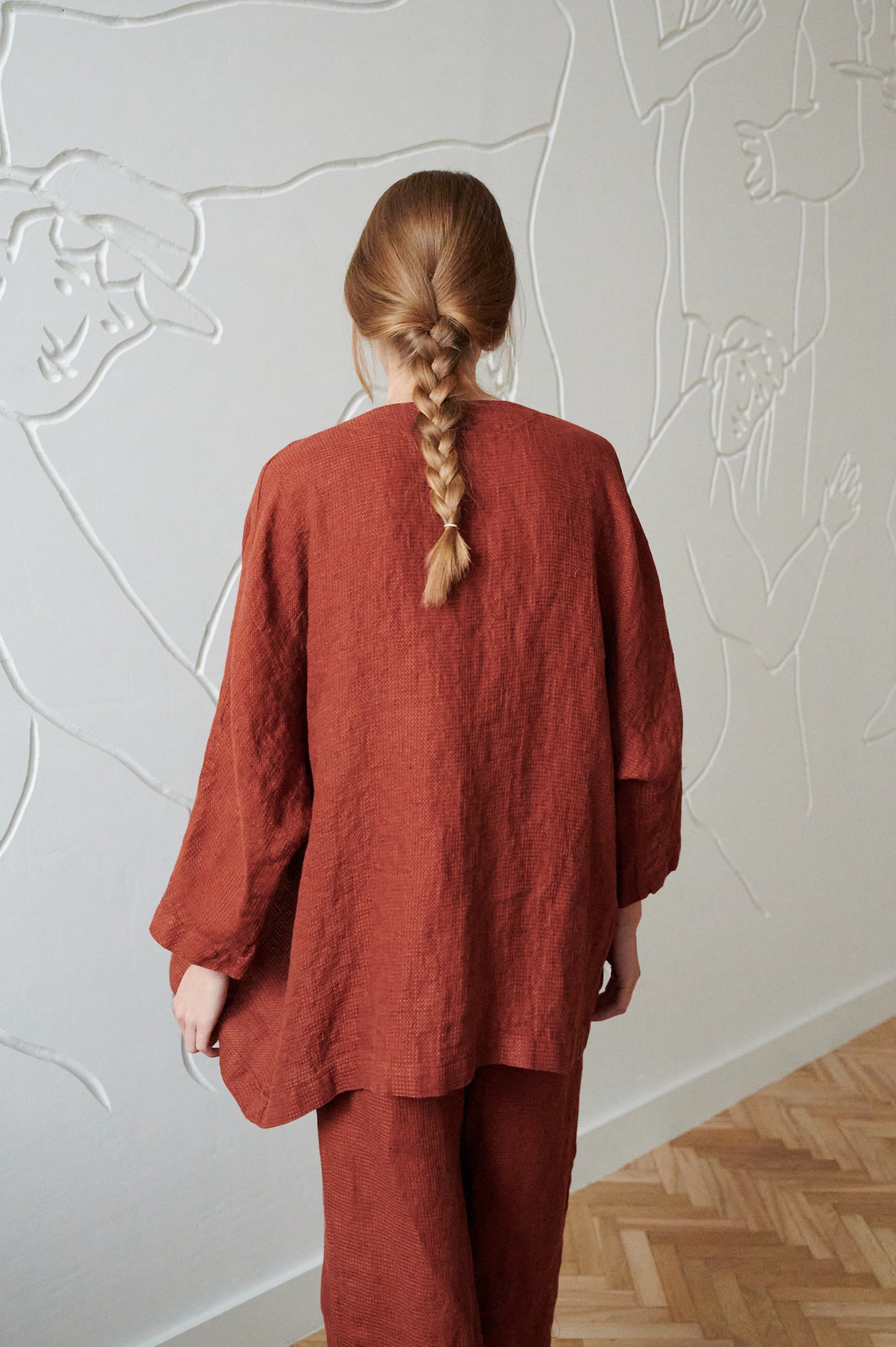 the back of oversized thrown on linen jacket