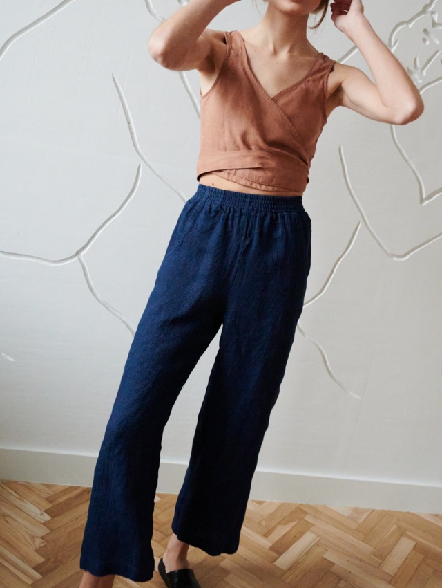 wide leg elasticated linen trousers in navy waffle