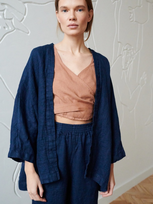 wide long sleeve open kimono linen jacket in waffle navy