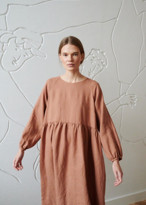 long sleeve gathered cuff winter linen dress in brown