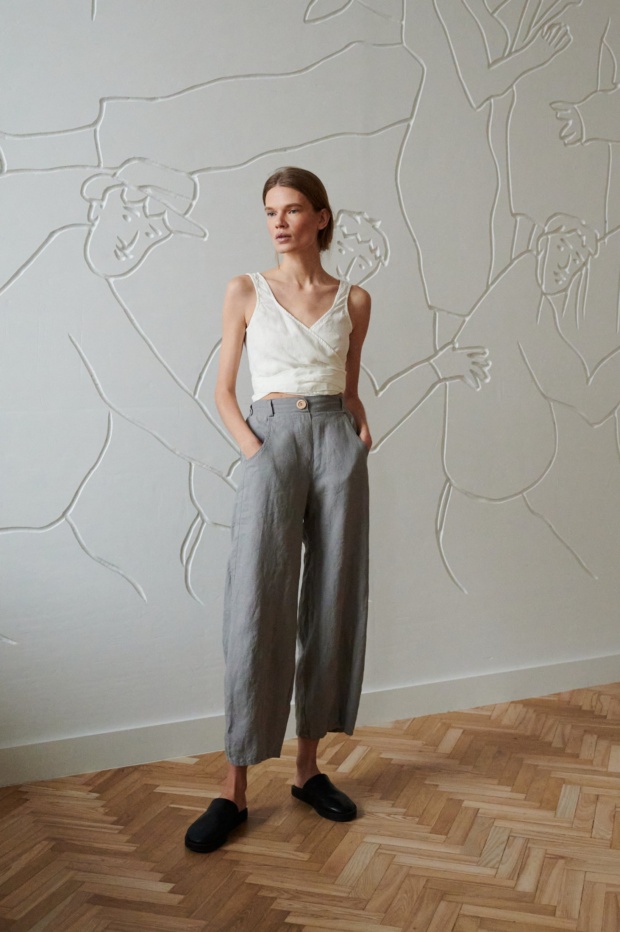 barrel leg loose fitting linen trousers in neutral grey