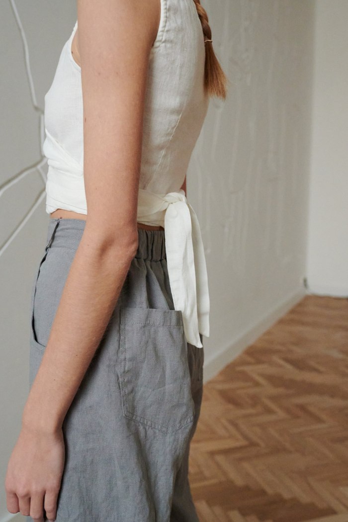 barrel leg linen trousers with deep pockets
