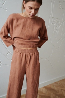 elasticated linen trousers and a matching top in mocha linen