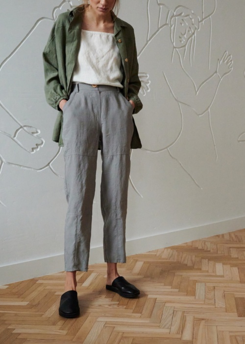 High-waisted barrel leg linen trousers with pockets