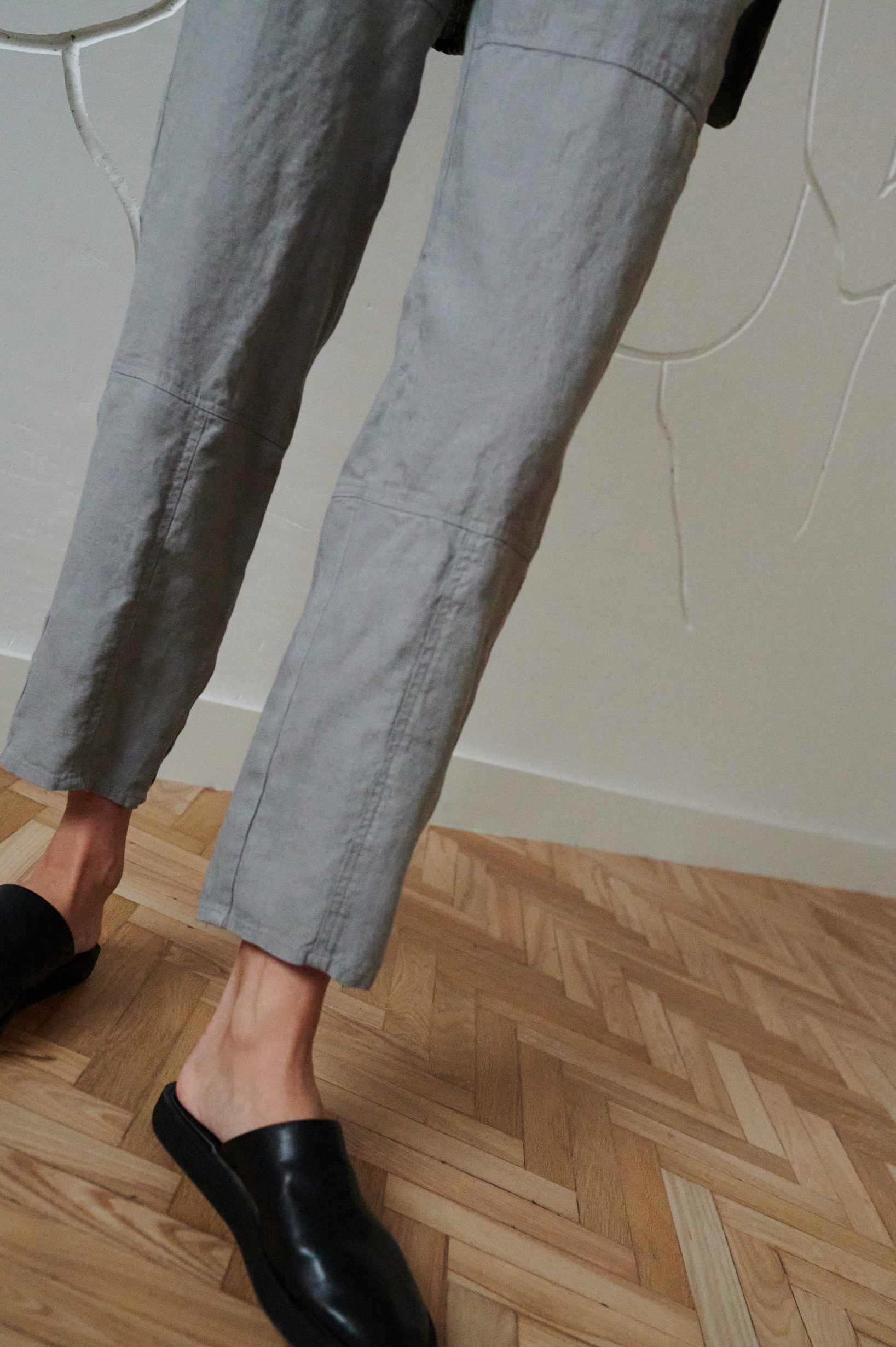 Cropped wide-leg linen trousers