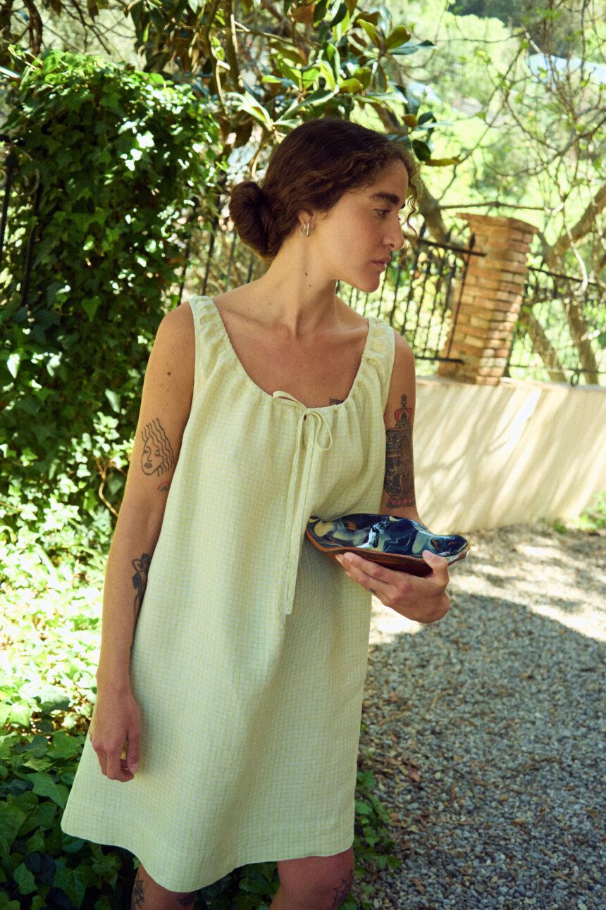 Checked linen mini dress with loose fit and tie neckline