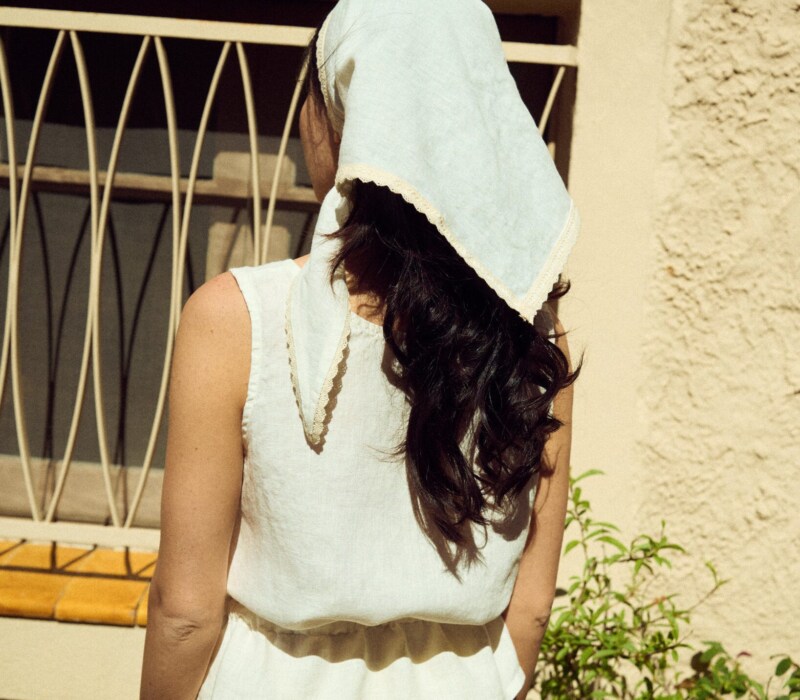 White lace bandana with linen fabric and lace trim edges