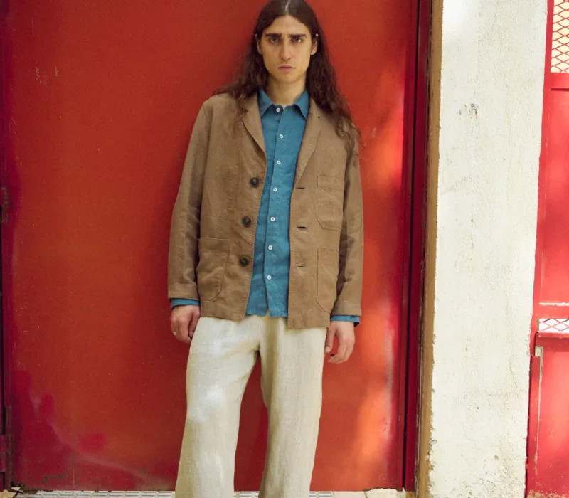 men is wearing relaxed fit linen pants