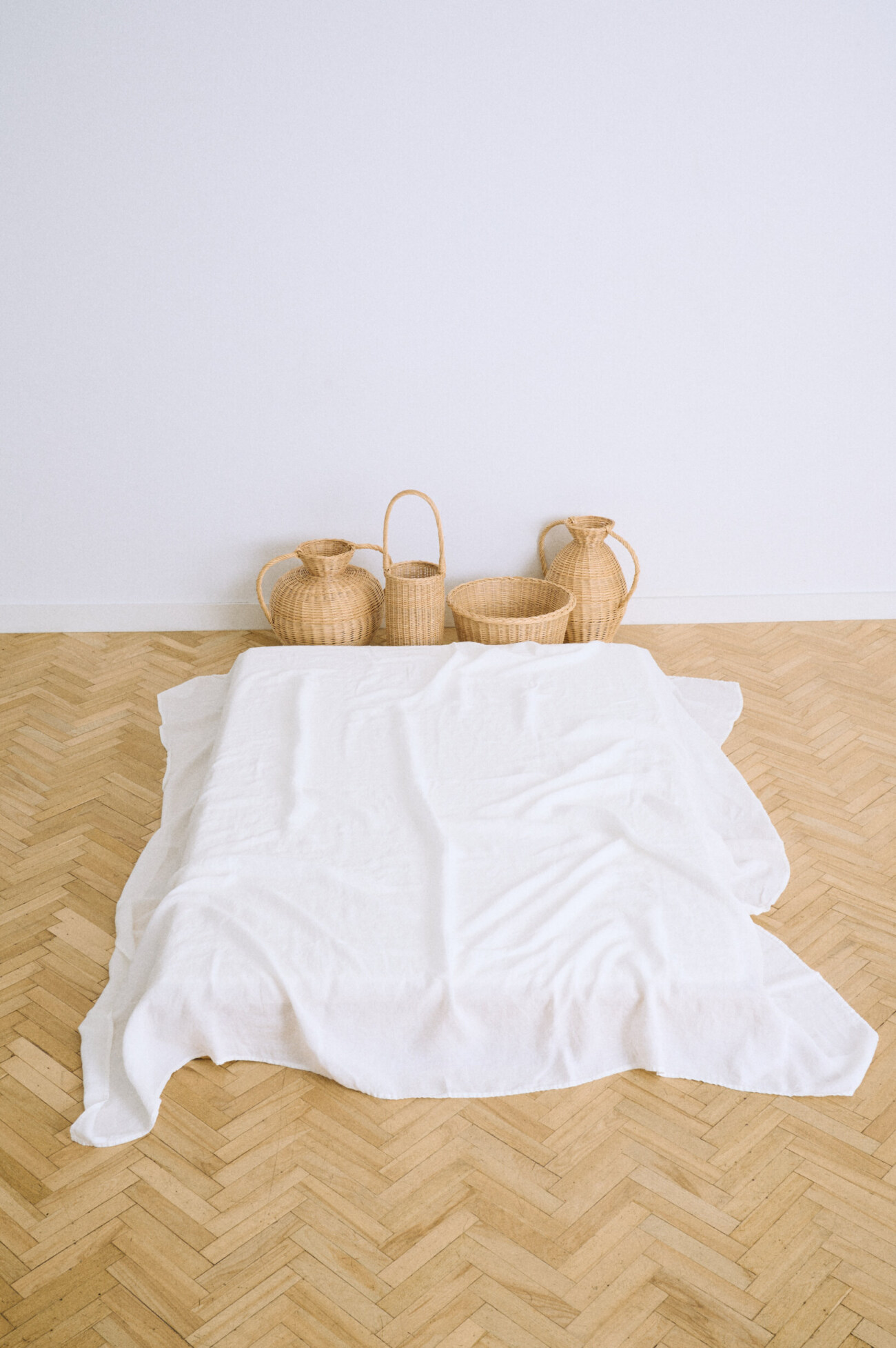 White linen flat sheet in milky white with a soft washed appearance.